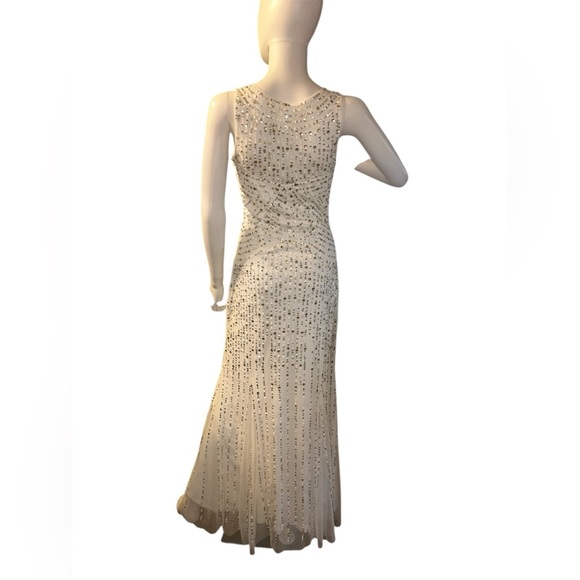 Beautiful White Dress With Sequins Full Length Size 6 By Cache - Picture 3 of 13